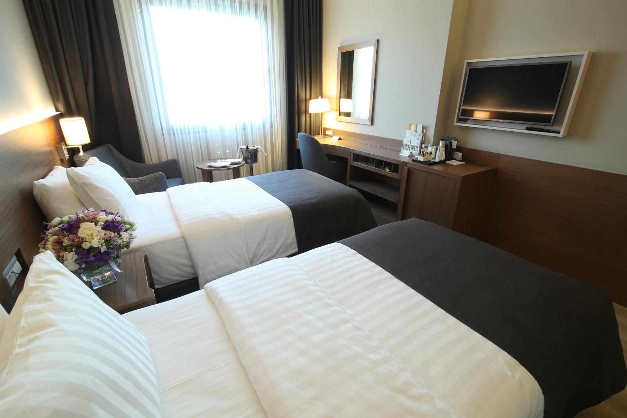 Holiday Inn Bursa - City Centre, An Ihg Hotel Dış mekan fotoğraf